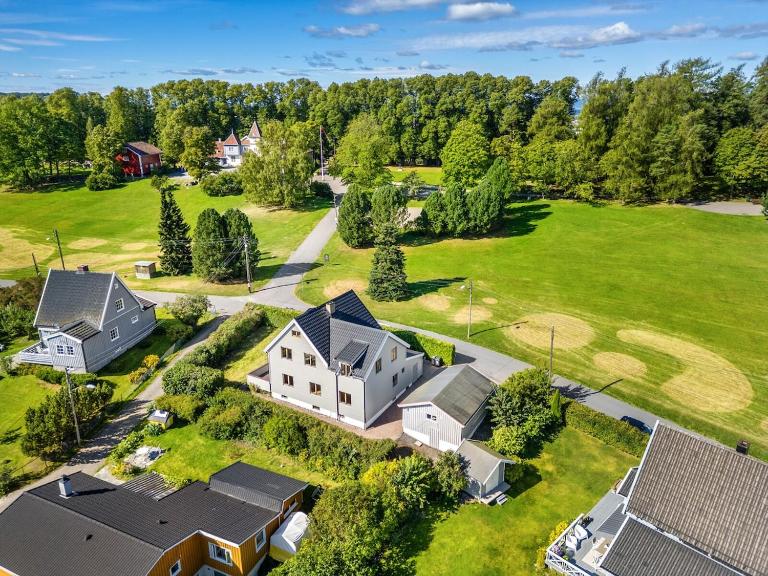 Moderne 2 roms på Nordre Skøyen rett ved T bane - B&B Oslo