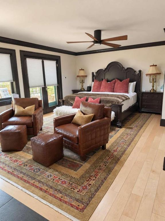 Spacious 3 & 3 in Aspen's Core with Sauna - B&B Aspen
