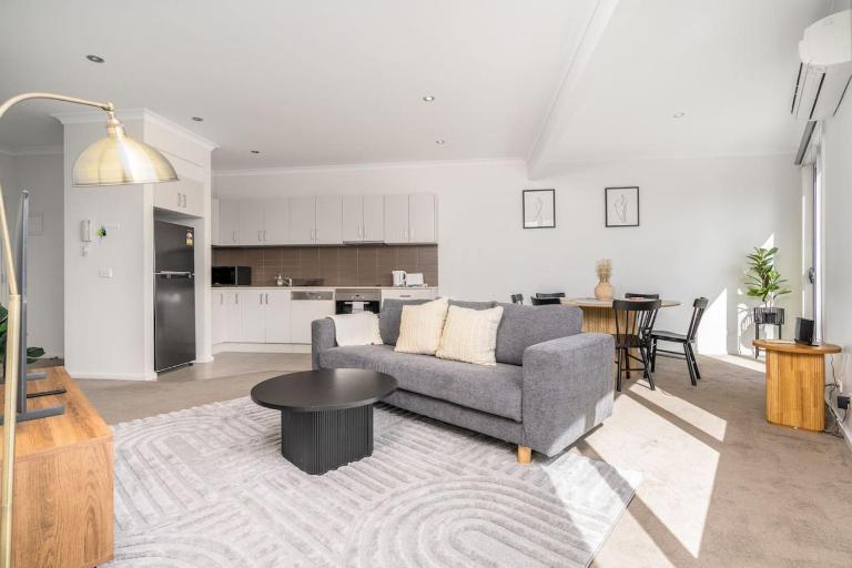 3BR Modern Apt Prime Location 7 Mins to CBD - Hosted by Canstay - Ferienwohnung Canberra