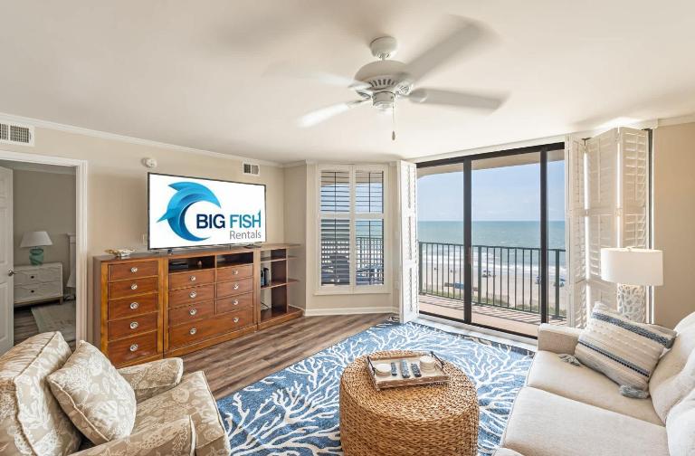New Beach Club III, North Myrtle,Direct Oceanfront - B&B Myrtle Beach
