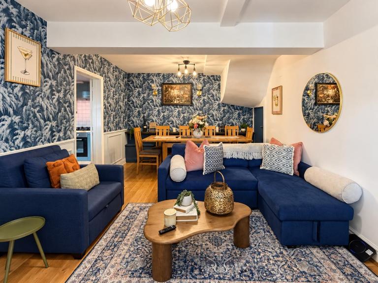 Falcon Collection Luxury Townhouse - B&B Bath