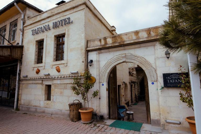 Tafana Cave & Stone Lodge - Chambres d'hôtes Ürgüp