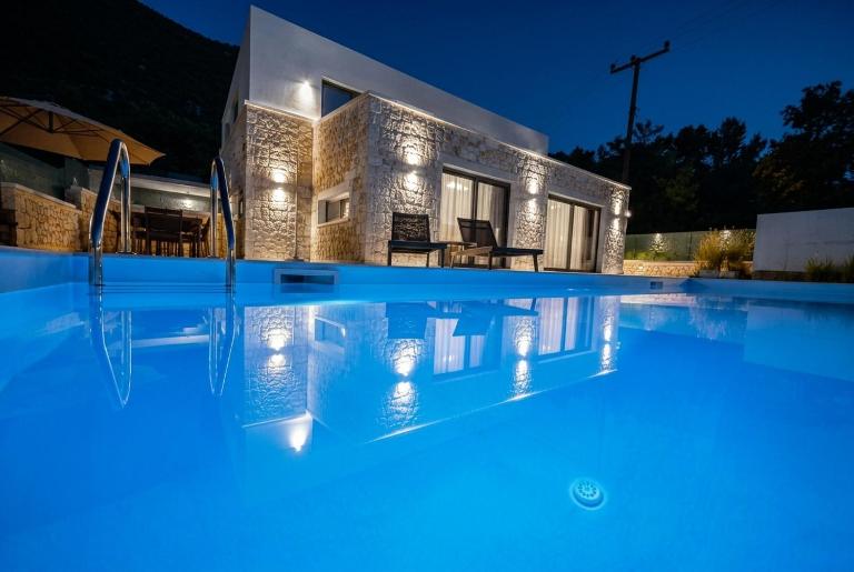 Villa Pietra Di Mare - Chambres d'hôtes Yénion