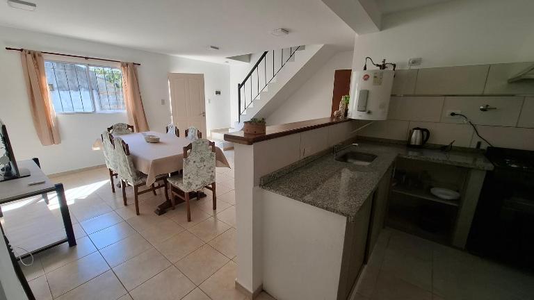 Casa Funes Duplex con Patio y Cochera a 5min del Estadio Kempes y 10min Aeropuerto - Bed and Breakfast Córdoba