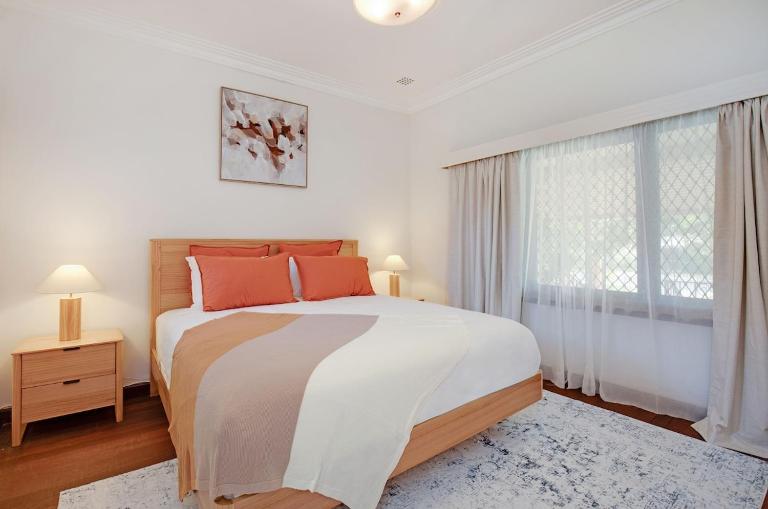 Scenic Hideaway Entire Cottage - B&B Perth