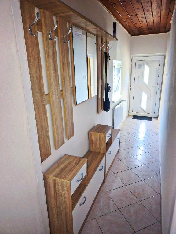 Fast Apartment - Chambres d'hôtes Levice