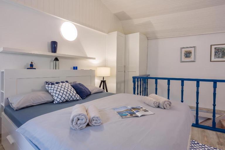 Veli Lošinj Old Town Apartments - B&B Veli Losinj