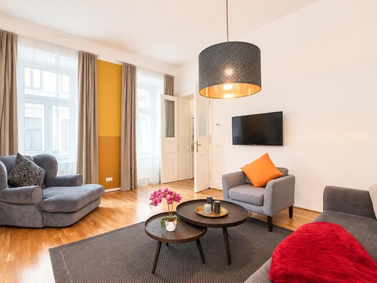 Central Apartment for 4 near City Center & Metro U2 - B&B Vienna