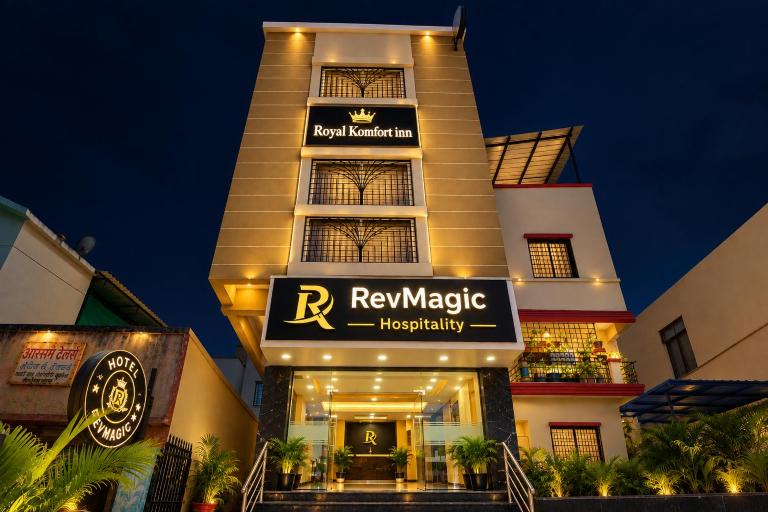 Royal Komfort Inn By Rev-Kalyani Nagar - B&B poona