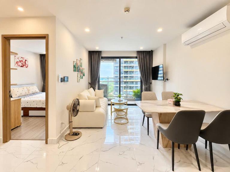 Shi House 17 -1BR The Oasis Vinhomes Q9 - Chambres d'hôtes Long Bình