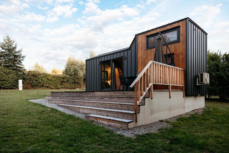 Tinyhouse Na Zemi - Ferienwohnung Žďár nad Sázavou