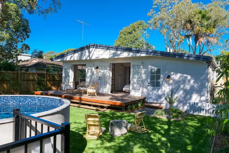 The River Shack Vintage Luxe Right Beside River - Bed and Breakfast Neusa Vale