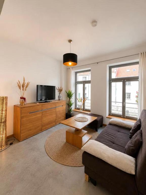 LUV - Altstadt Ferienwohnung mit Terrasse - Chambres d'hôtes Wismar