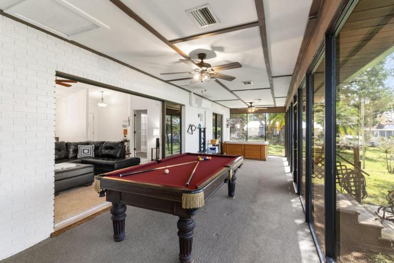 Sunset Lakefront Home | Hot Tub, Private Dock - Ferienwohnung Eagle Lake