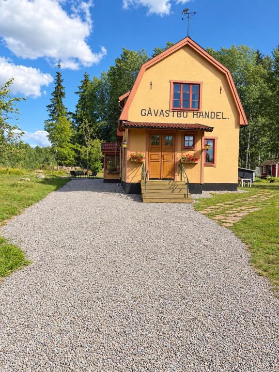 Charmig gammal lanthandel - B&B Tierp