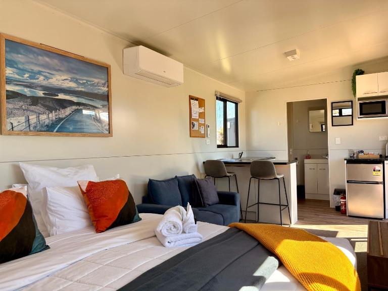 Stunted Totara, Unit 2 - B&B Twizel