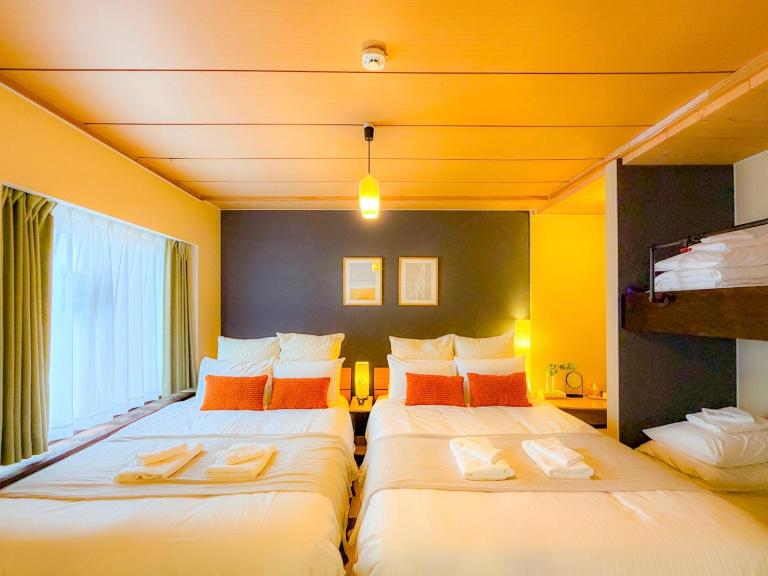 Pier 6 - B&B Otaru