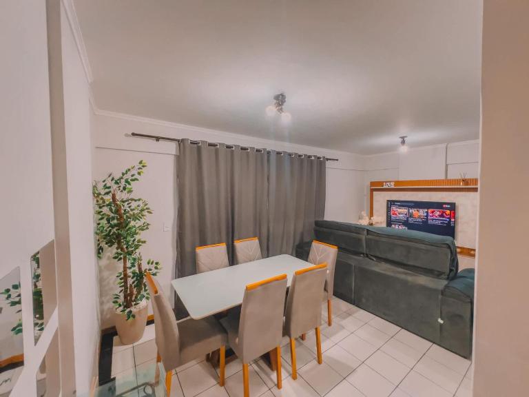 3 quartos e 2 banheiros para 8, centro e vaga - B&B Balneário Camboriú