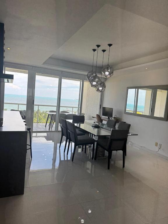 Well equipped condo with splendid sea view - B&B Cancún