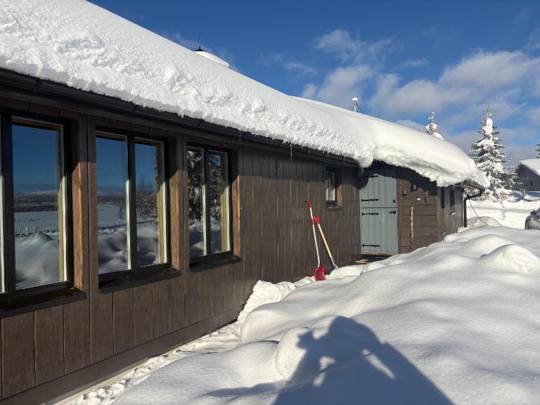 Very central and by the lake Sjusjøen - Bed and Breakfast Ringsaker