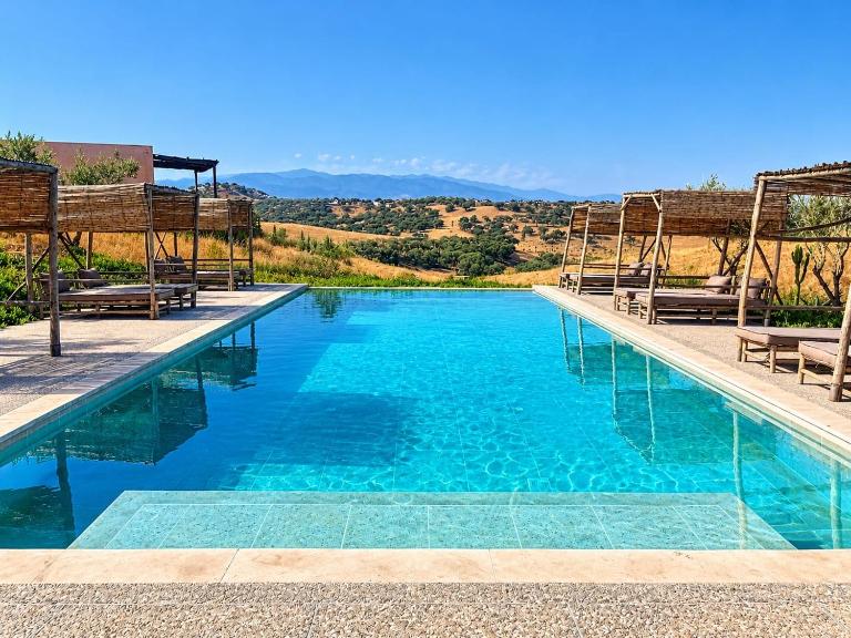 TOUGYA Ecolodge Near Agafay Desert , Pool & Atlas View - Chambres d'hôtes Marrakech