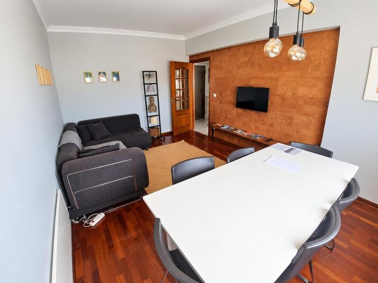 Flat with 3BR in Lisbon - Walk to FIL and MeoArena - B&B Lisbon