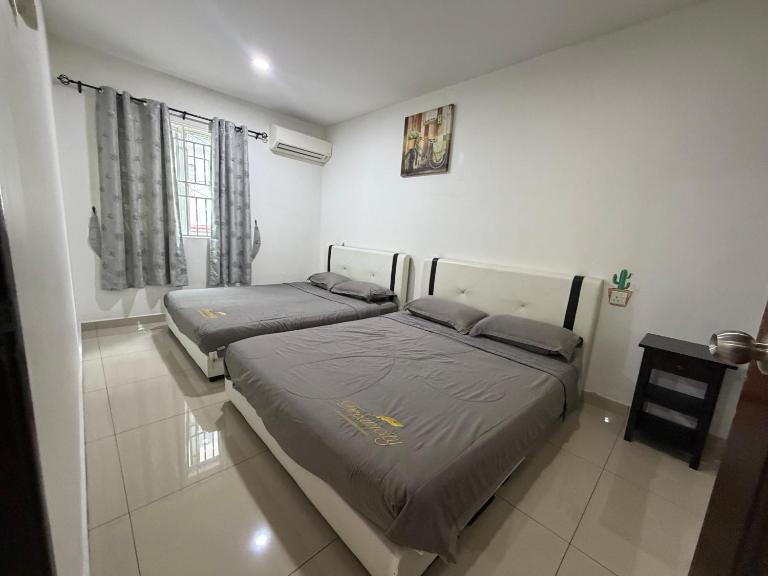 Ipoh Cozy Homestay for 10-13pax - B&B Ipoh