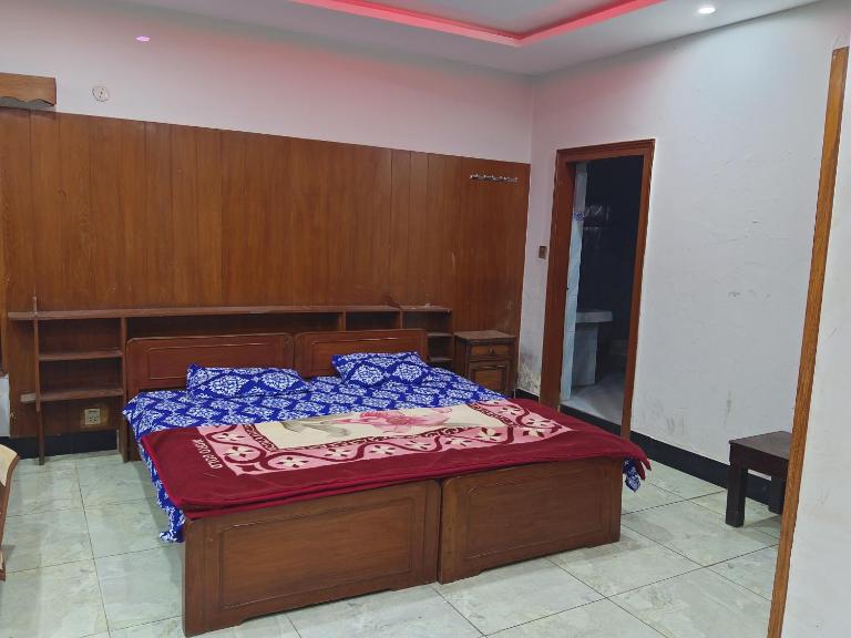 The Nice Guest House Murree - Bed and Breakfast Murree
