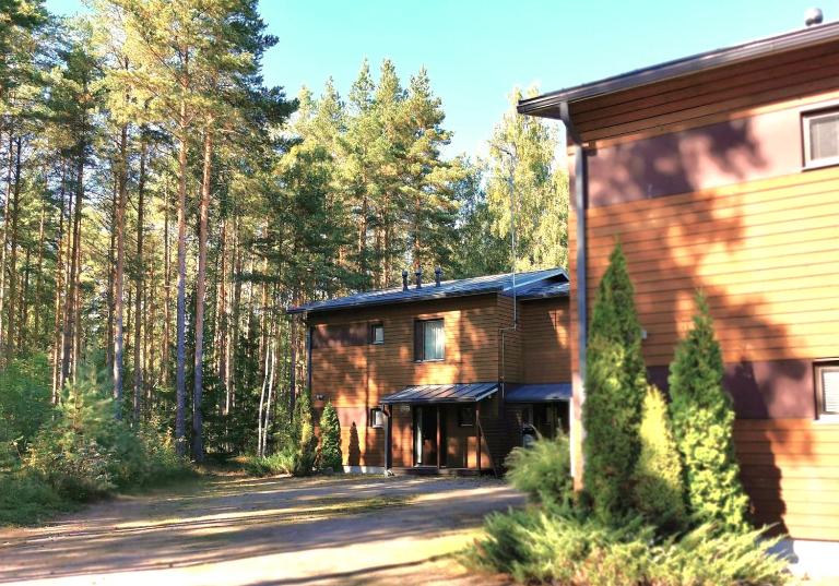 Marina Holiday Rauhan Village Apartments - Chambres d'hôtes Imatra