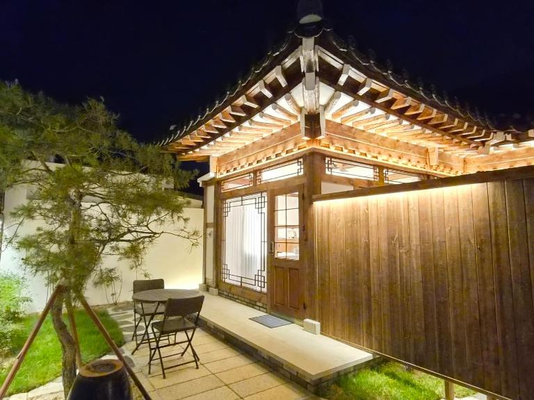황리단길 한옥스테이 온화 - Bed and Breakfast Gyeongju