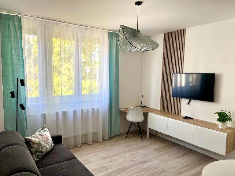 Diamond Apartman Tatabanya - B&B Tatabánya