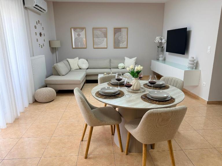 Modern-Apartment -City -Parking -Balcony - B&B Alessandropoli