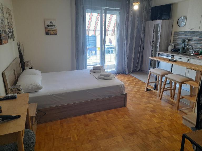 Saki's apartment 4th floor - B&B Kavala