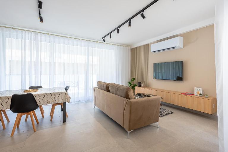 Gorgeous Apartment With Side Sea View 2 - B&B San Pawl il-Bahar