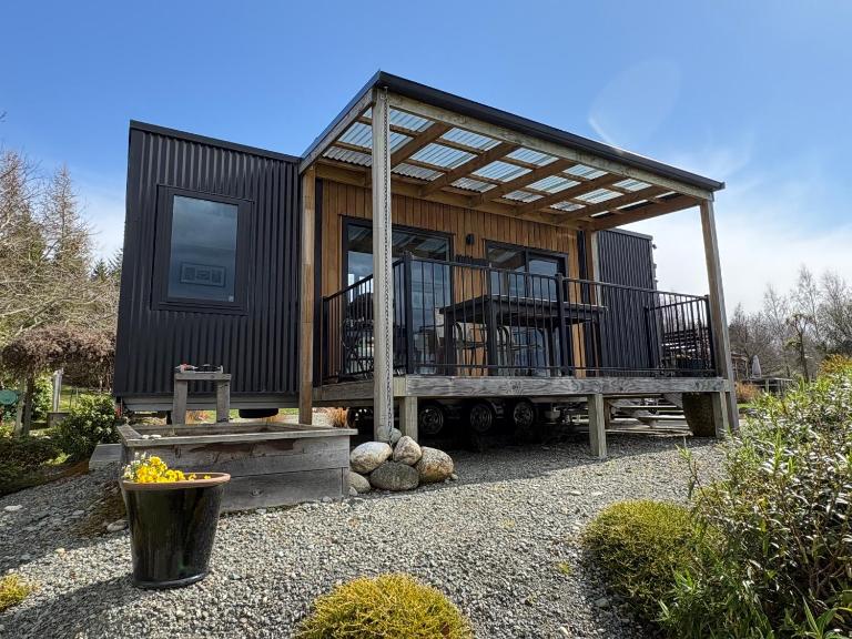 Boutique Tiny House - Te Anau Country Accommodation - B&B Te Anau