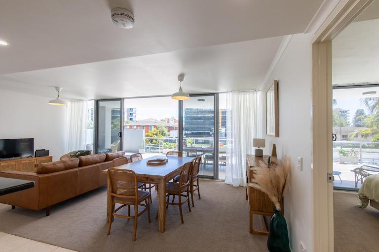 'Sage' at The Crest - Spacious ground floor apartment - B&B Forster