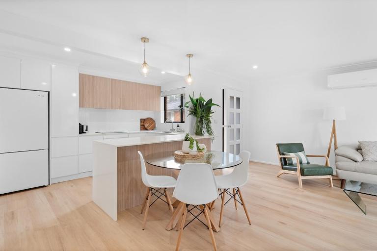 Banksia Breeze Villa - 100m to North One Mile Beach & Pet Friendly - B&B Forster