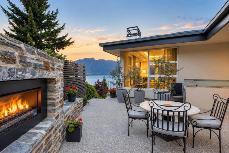 Q by the Lake Aspen Grove Stunning Views - B&B Queenstown