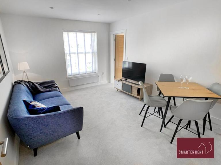 Eton Windsor - 1 Bedroom Flat - With Parking - B&B Eton