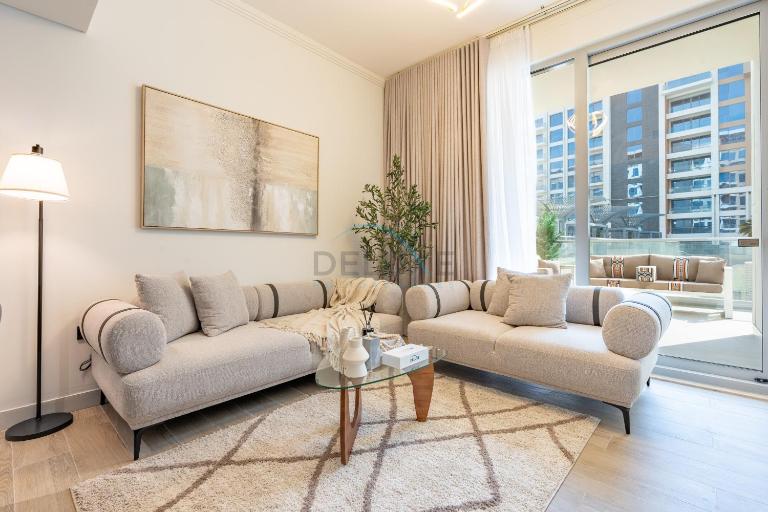 Peaceful 1BR with Spacious Balcony and Private Beach Access, Just a Short Drive from Khorfakkan Waterfall & Al Rafisah Dam, Khor Fakkan Resort by Deluxe Holiday Homes - Ferienwohnung Khawr Fakkān