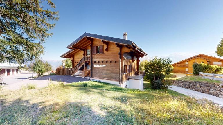 Flat with panoramic view, Bèla Yoûva #1 - B&B Crans-Montana