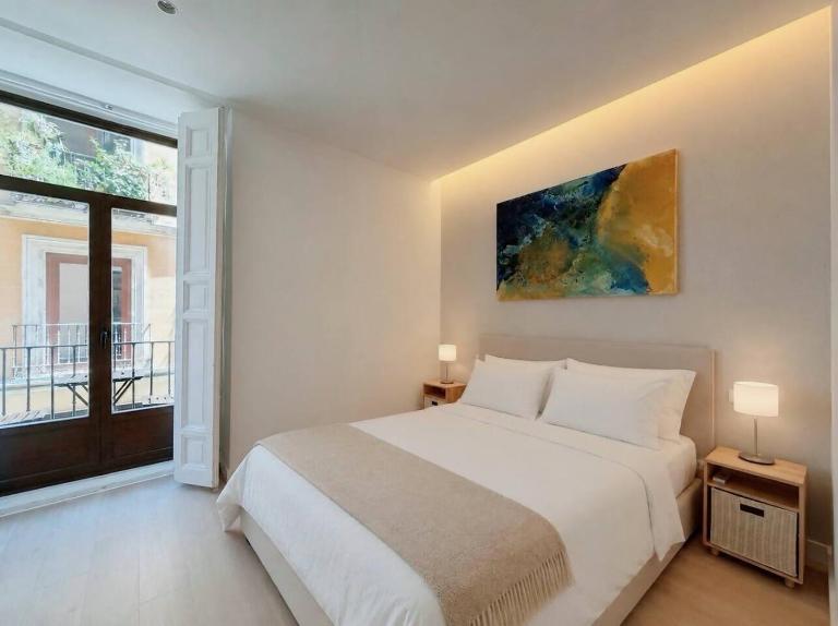 B- San Ginés - B&B Madrid