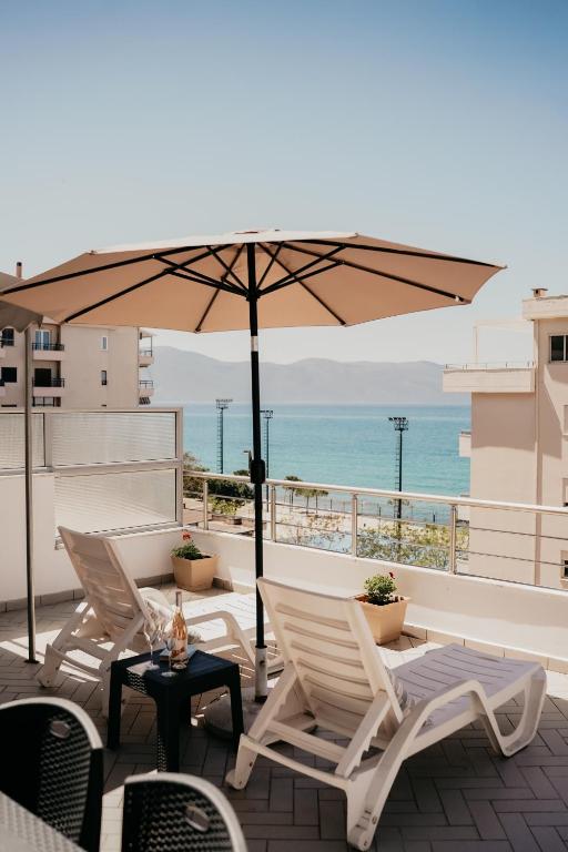 Lungomare Seaview Penthouse - by EKA Luxury Apartments - B&B Vlorë