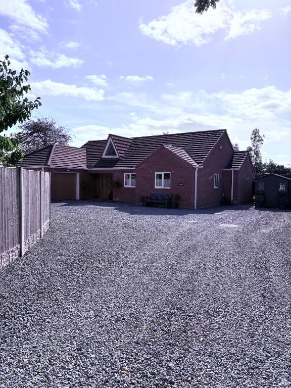 Falconwood - B&B Ifton Heath