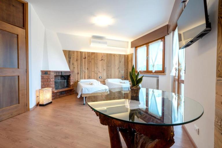 camera 106 - B&B Gron