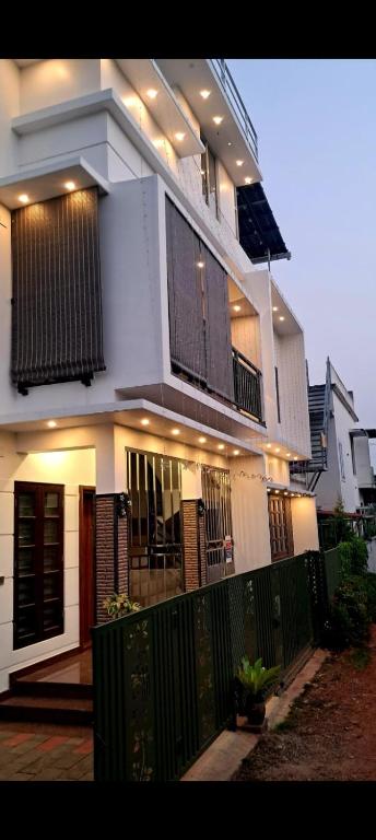 Mendez Residency - B&B Ernākulam