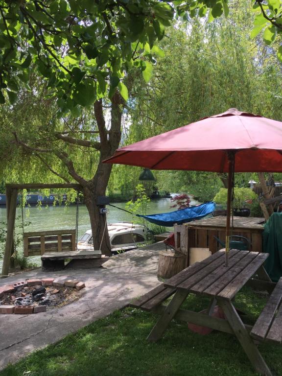 Peaceful Riverside 3 bed - Chambres d'hôtes Oxford