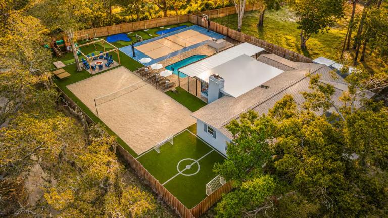 5-Bedroom Family Resort - Pool - Pickleball - Mini Golf - Volleyball - B&B Seminole