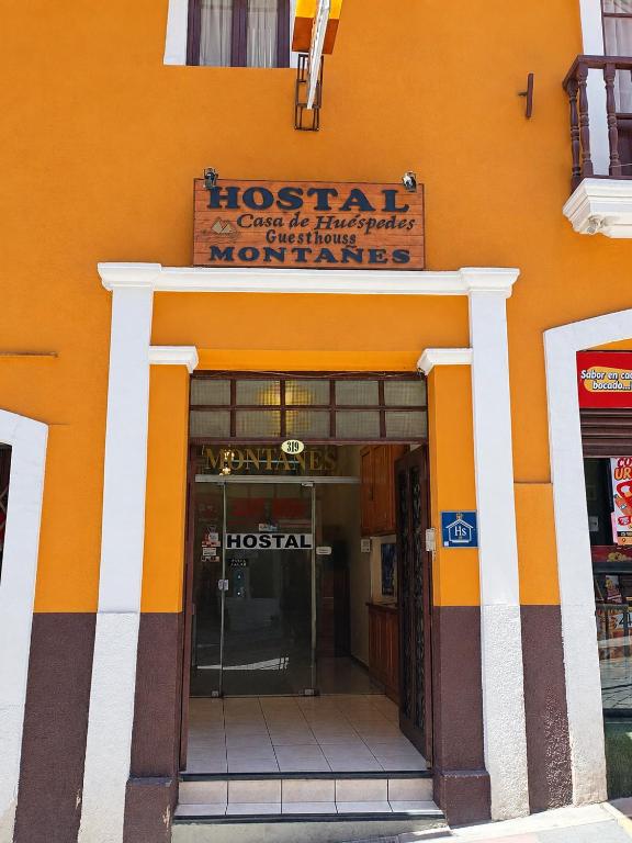 Casa de Huespedes Hostal Montañes - B&B La Paz
