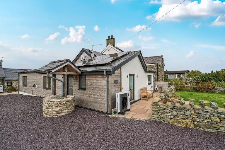 Hen Penmynydd - B&B Holyhead